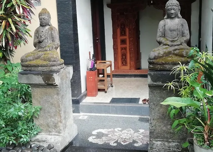 Pondok Tropical 1 *